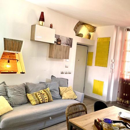 I Della Apartment Милано Екстериор снимка