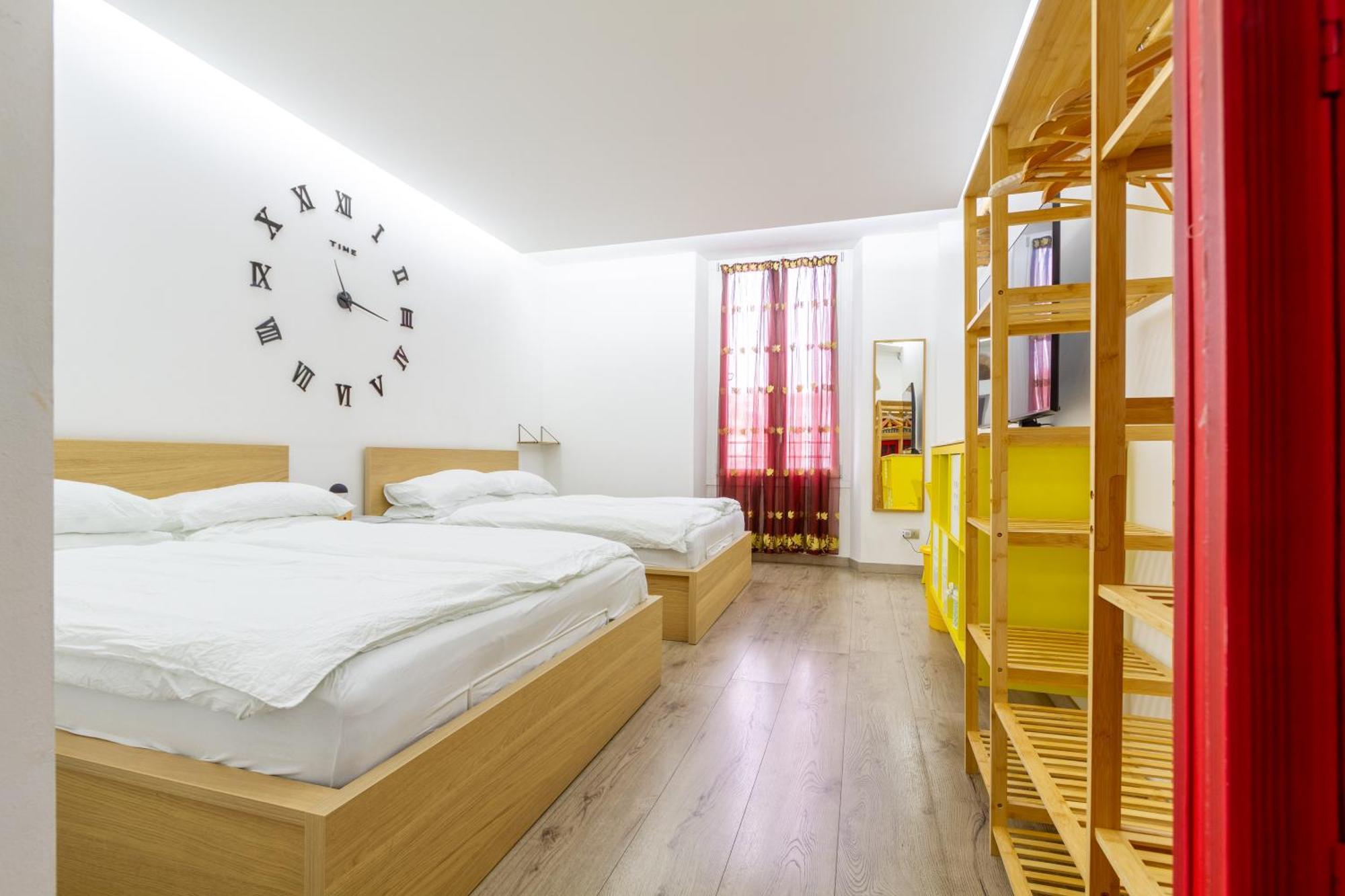 I Della Apartment Милано Екстериор снимка