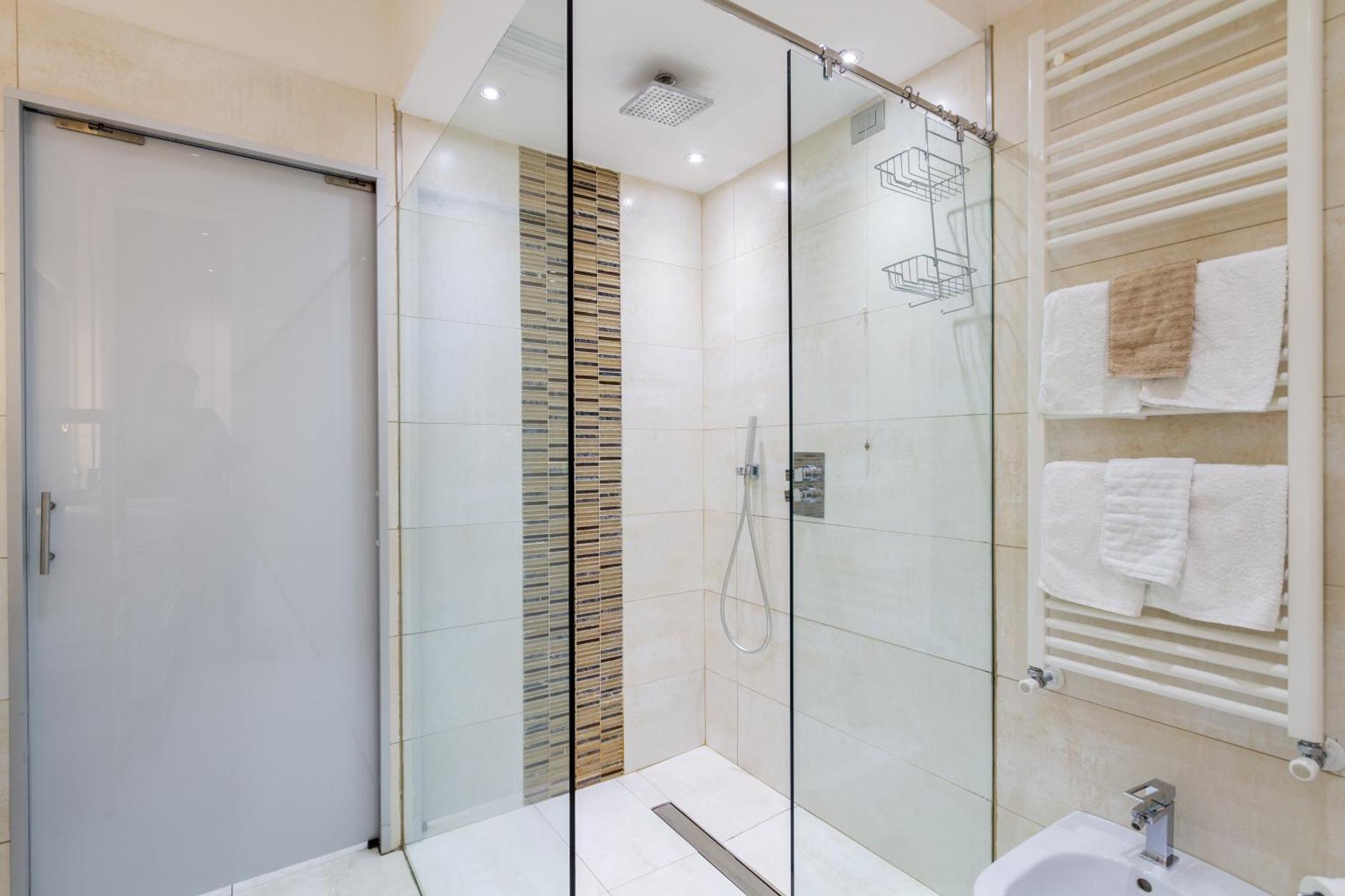 I Della Apartment Милано Екстериор снимка