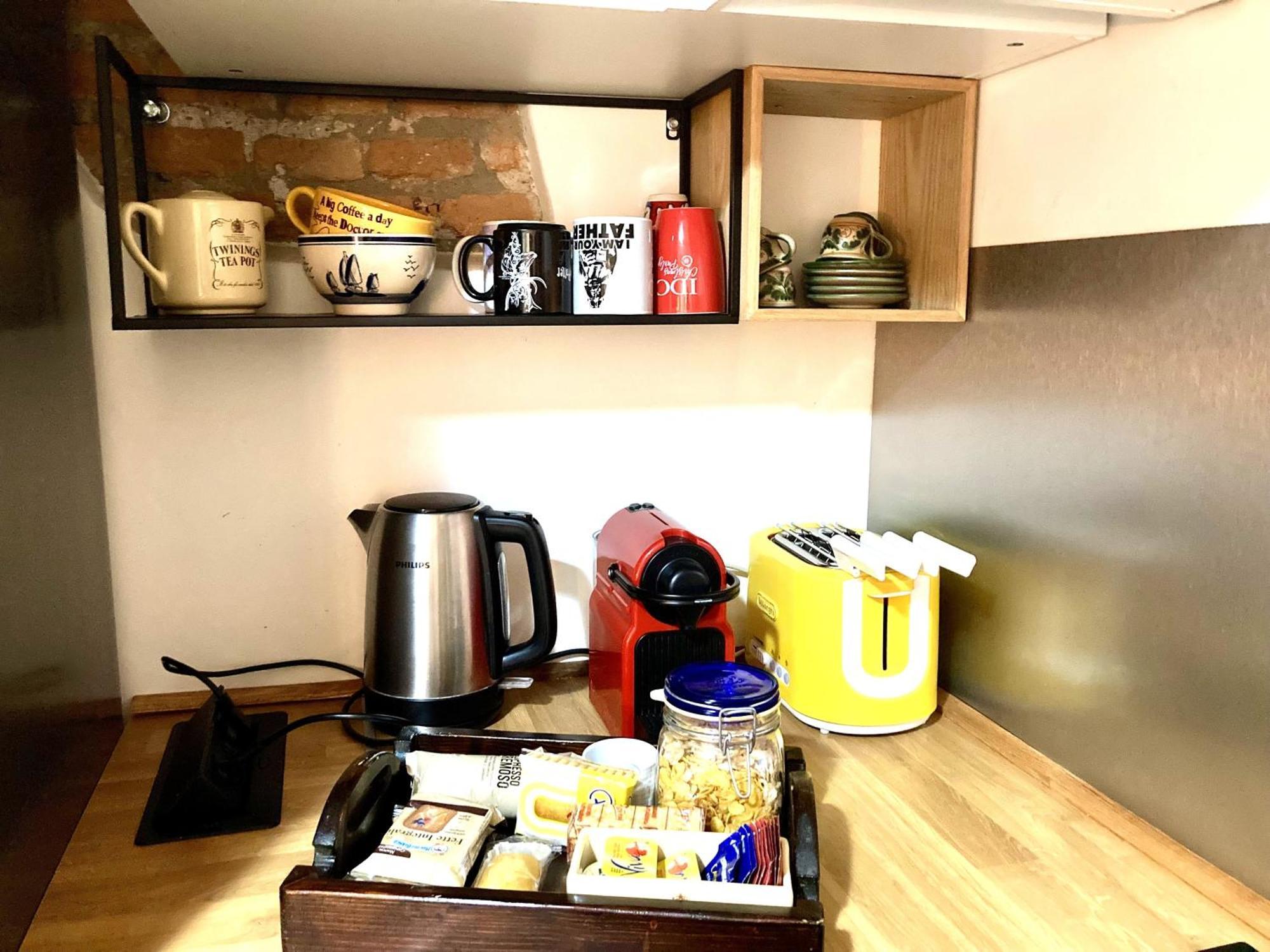 I Della Apartment Милано Екстериор снимка